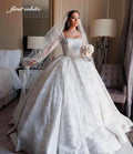 Robe de mariée princesse en tulle à dentelle – CLEVI Paris