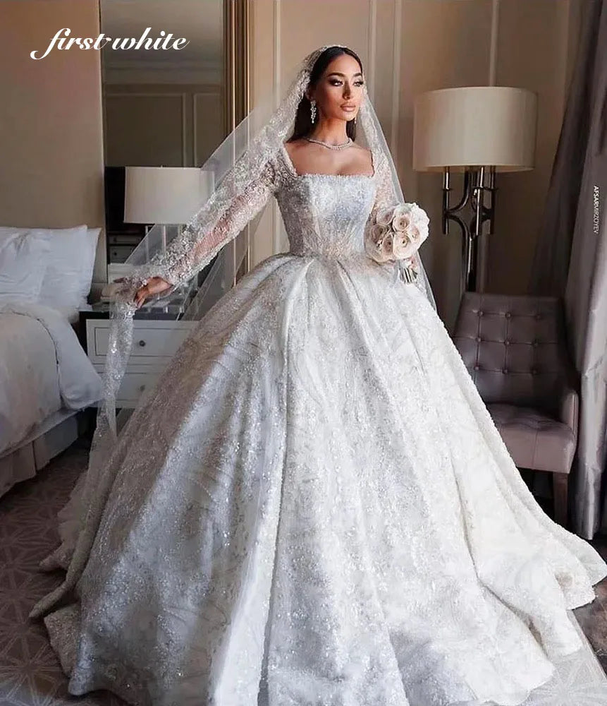 Robe de mariée princesse en tulle à dentelle – CLEVI Paris