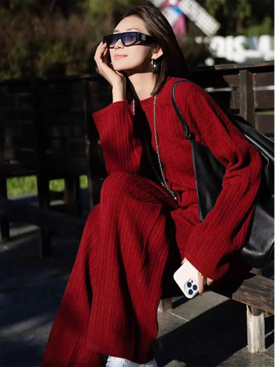 Ensemble femme rouge en laine et pantalon large – CLEVI Paris