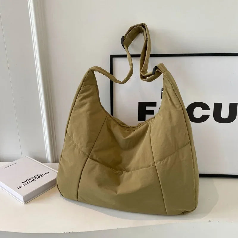 Sac à Main Bandoulière Nylon Femme | Casual & Élégant, Fermeture Zippée, 2 Tailles, 9 Coloris – CLEVI Paris